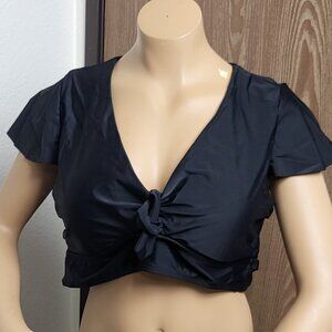 Torrid black swim suit top with sleeves NWOT size 1 or 1X